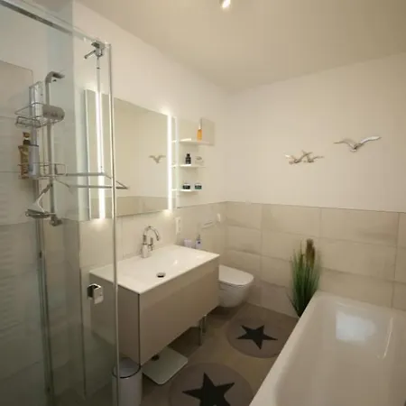 Appartement Ferienwohnung Steuerbord 1 *