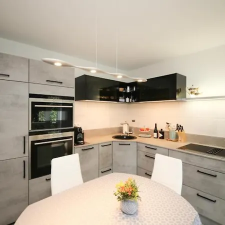 Appartement Ferienwohnung Steuerbord 1 *